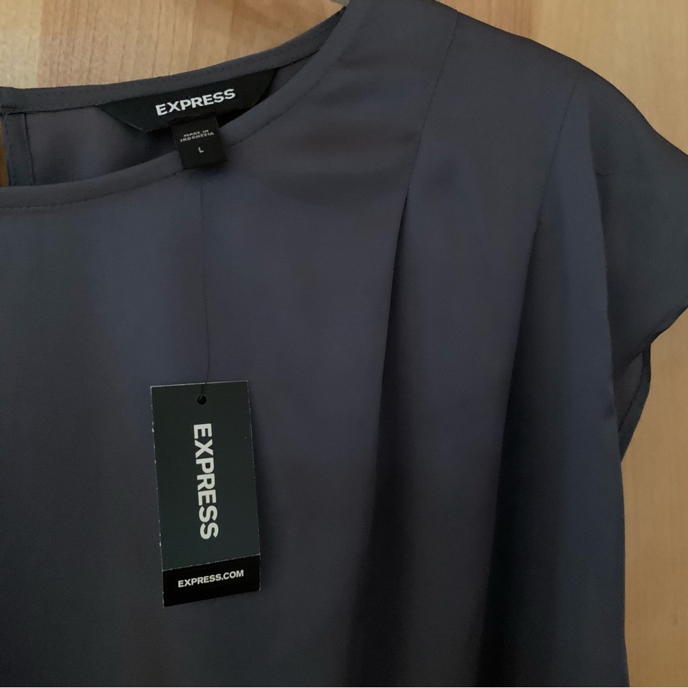 Express NWT Top - Picture 6 of 9